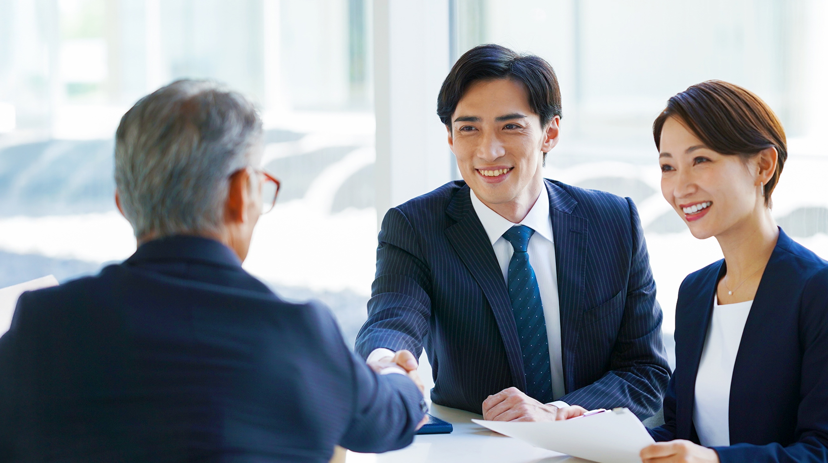 キービジュアル1