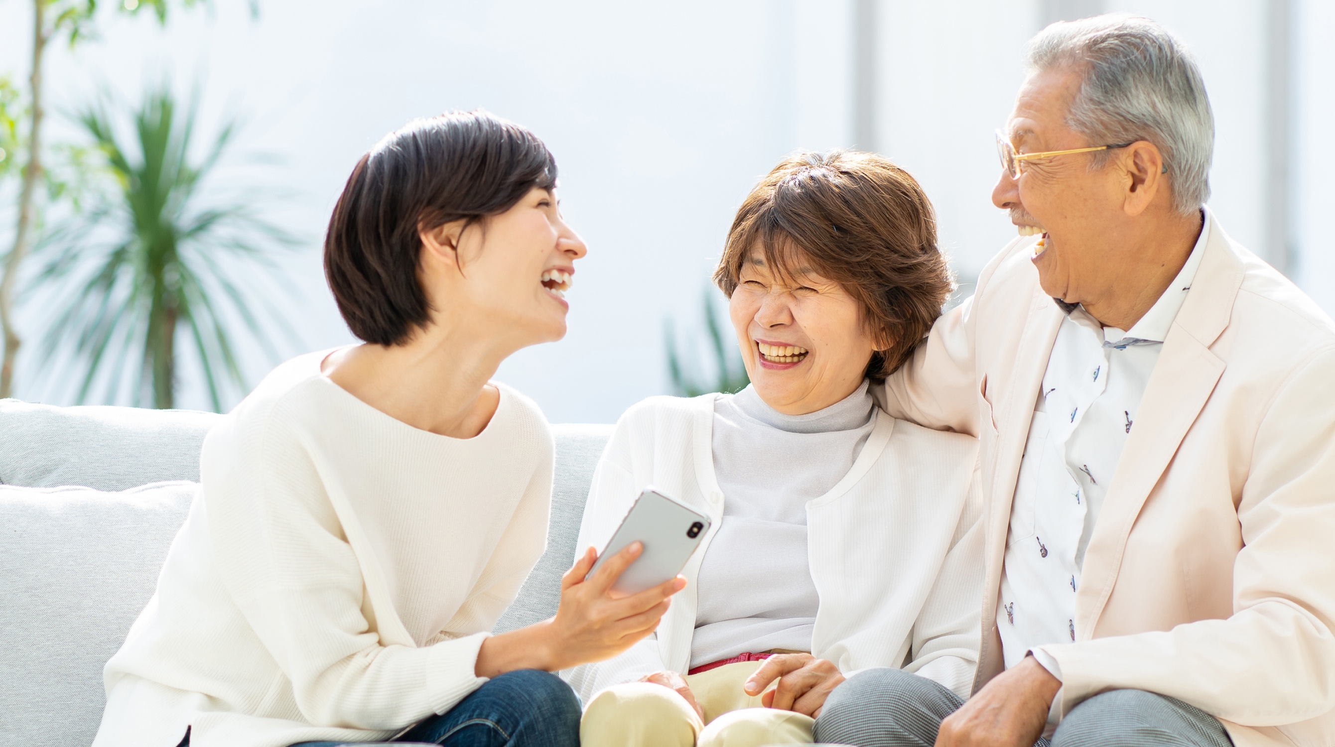 キービジュアル4